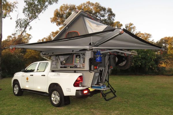 Toyota Hilux Camper (2-4 pax)